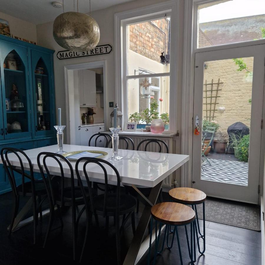 Colourful 2 Bed 2 Bath Tooting House Apartamento Londres Exterior foto